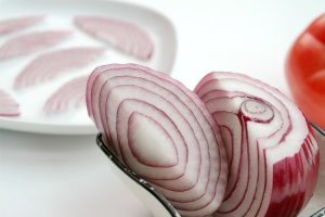 Hành tây có phải là chất thông mạch, giảm huyết áp?