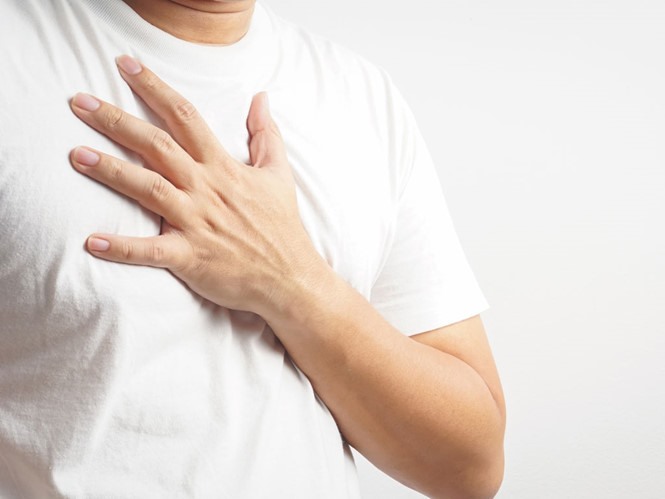 Ung thư vú ở nam giới, có 4 dấu hiệu này cần đi khám ngay